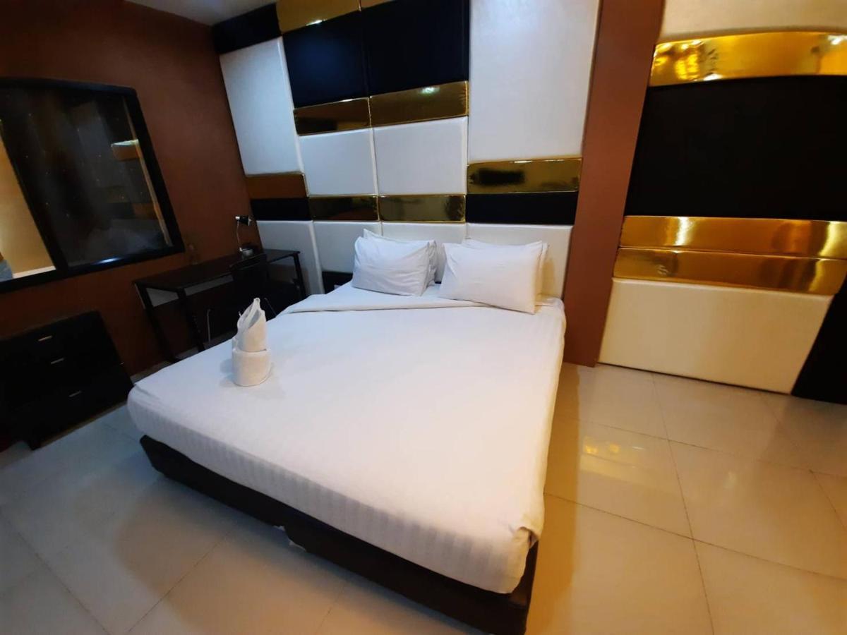 Debua Mahasarakham Hotel Mahaszarakham Kültér fotó